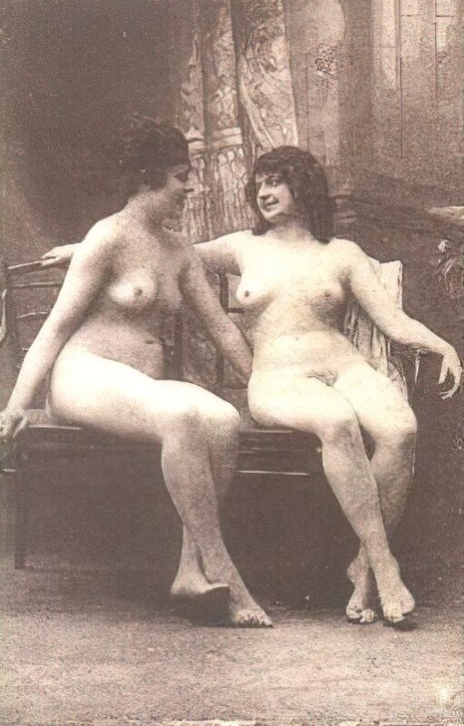 Very high Quality Nude Men and Women in Full Black and White from the Classic Vintage Retro Era Vintage Erotica and Photo Image Galleries of Classic Women Nude in the 1800s to the 1920s