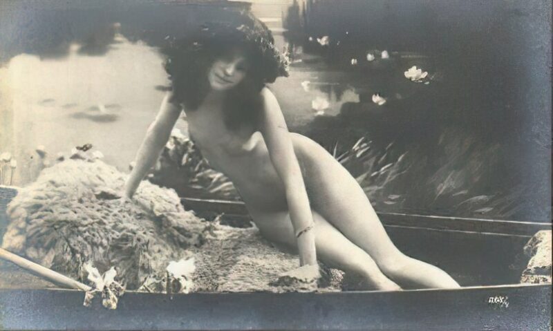 Very high Quality Nude Men and Women in Full Black and White from the Classic Vintage Retro Era Vintage Erotica and Photo Image Galleries of Classic Women Nude in the 1800s to the 1920s