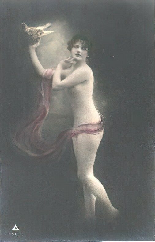 Very high Quality Nude Men and Women in Full Black and White from the Classic Vintage Retro Era Volume 2 of Vintage Erotica and Photo Image Galleries of Classic Women Nude in the 1800s to the 1920s