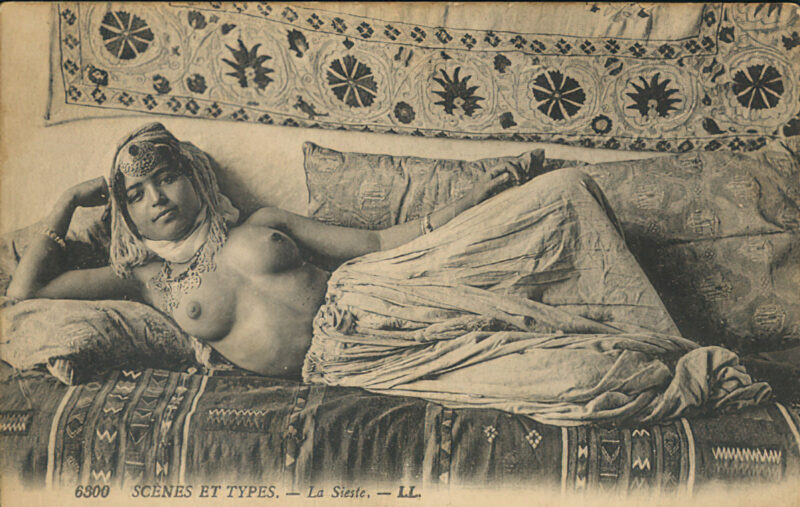 B&W Volume 5 Image of Naked / Nude Woman in the Vintage Era