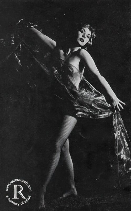 Vintage Women and Girls nude in the 1940's