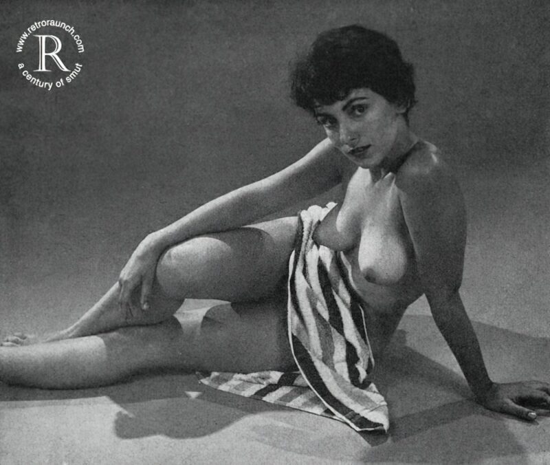 Vintage Women and Girls nude in the 1940's