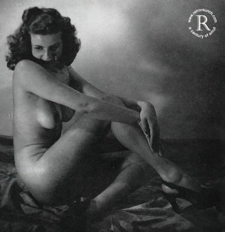 Vintage Women and Girls nude in the 1940's