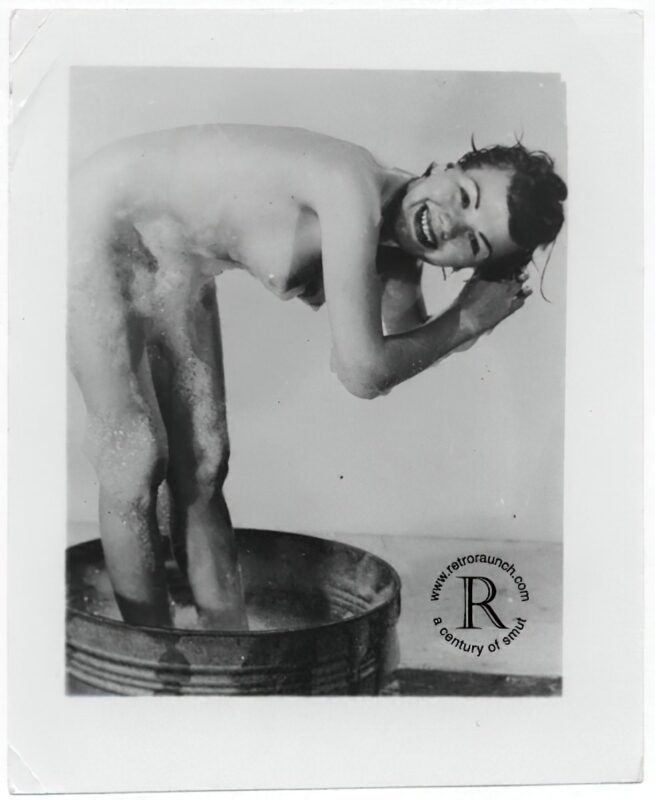 Vintage Women and Girls nude in the 1940's