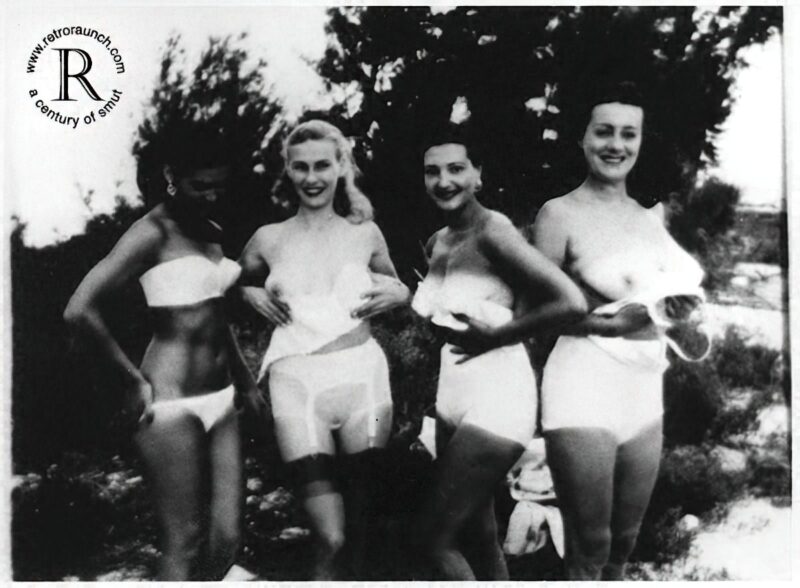 Vintage Women and Girls nude in the 1940's