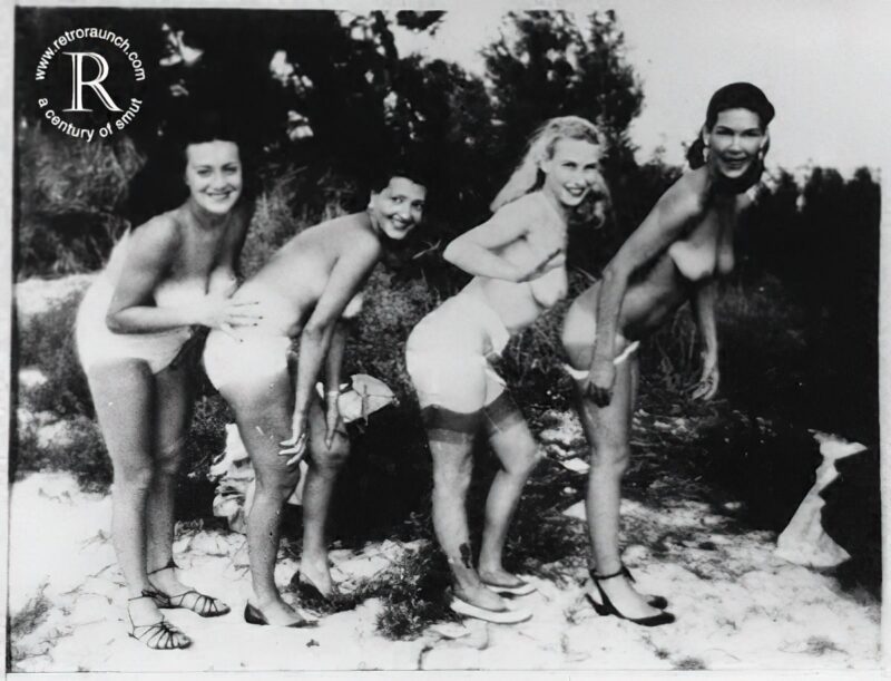 Vintage Women and Girls nude in the 1940's