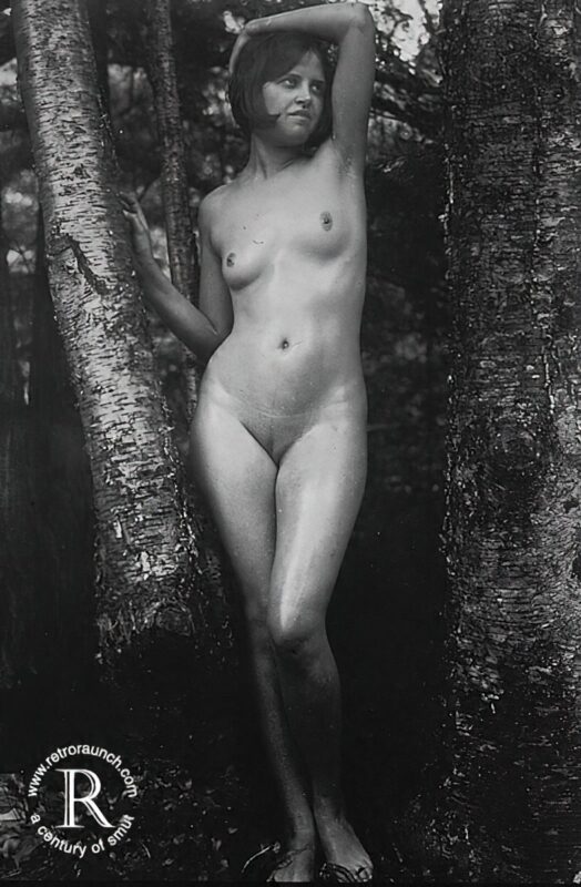 Vintage Women and Girls nude in the 1940's