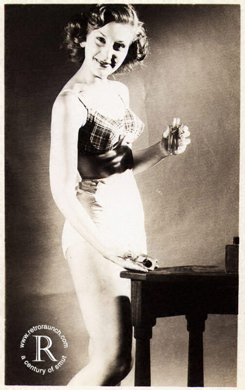 Vintage Women and Girls nude in the 1940's