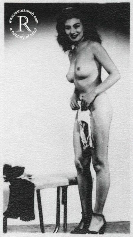 Vintage Women and Girls nude in the 1940's