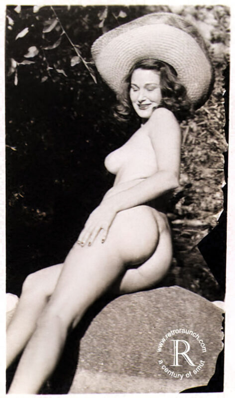 Vintage Women and Girls nude in the 1940's