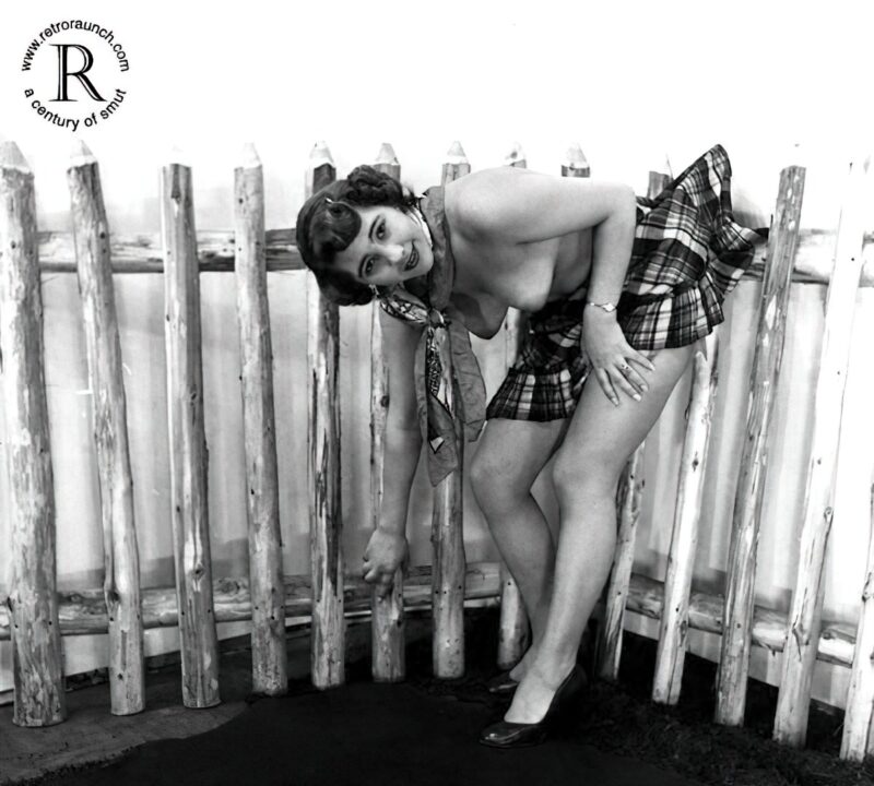 Vintage Women and Girls nude in the 1940's