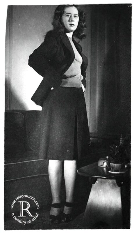 Vintage Women and Girls nude in the 1940's