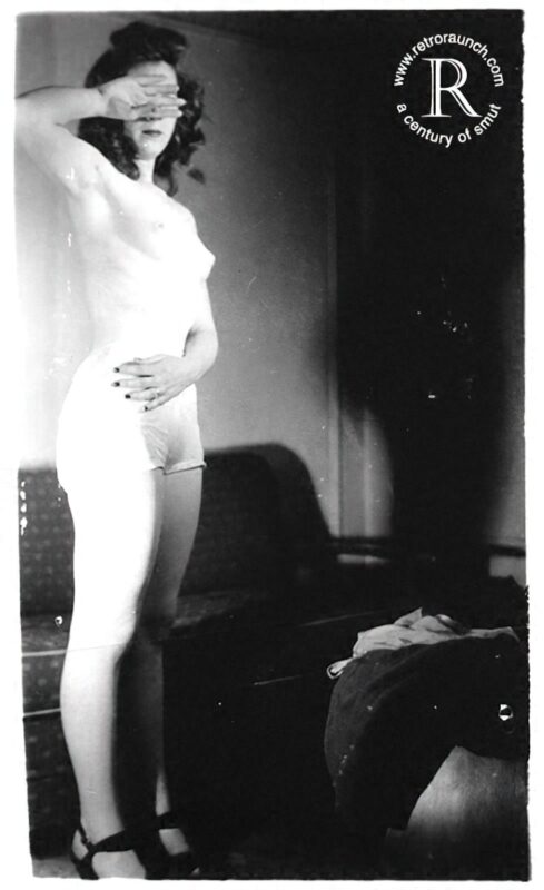 Vintage Women and Girls nude in the 1940's