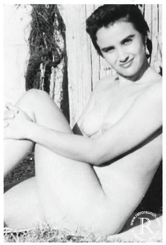 Vintage Women and Girls nude in the 1940's