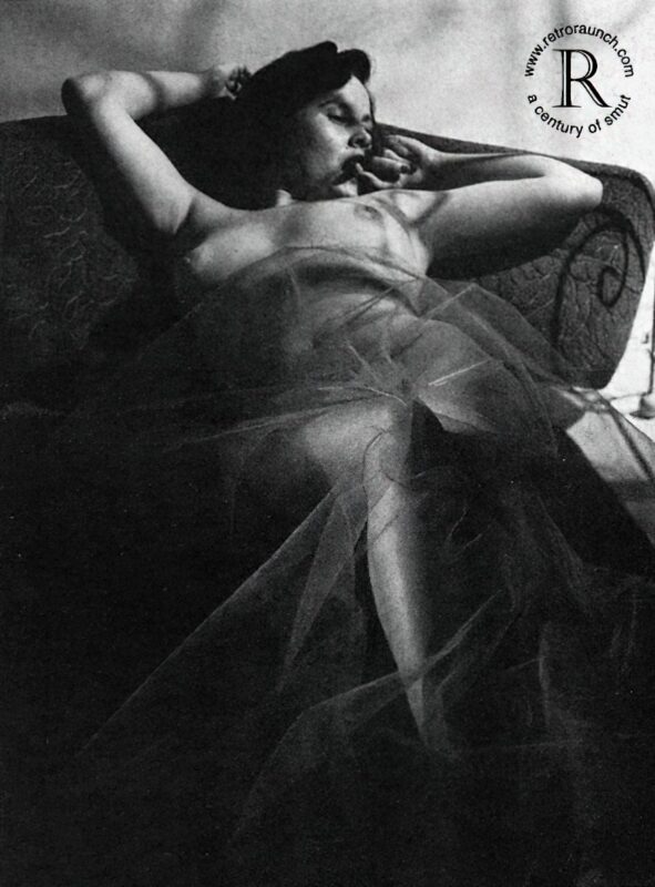 Vintage Women and Girls nude in the 1940's