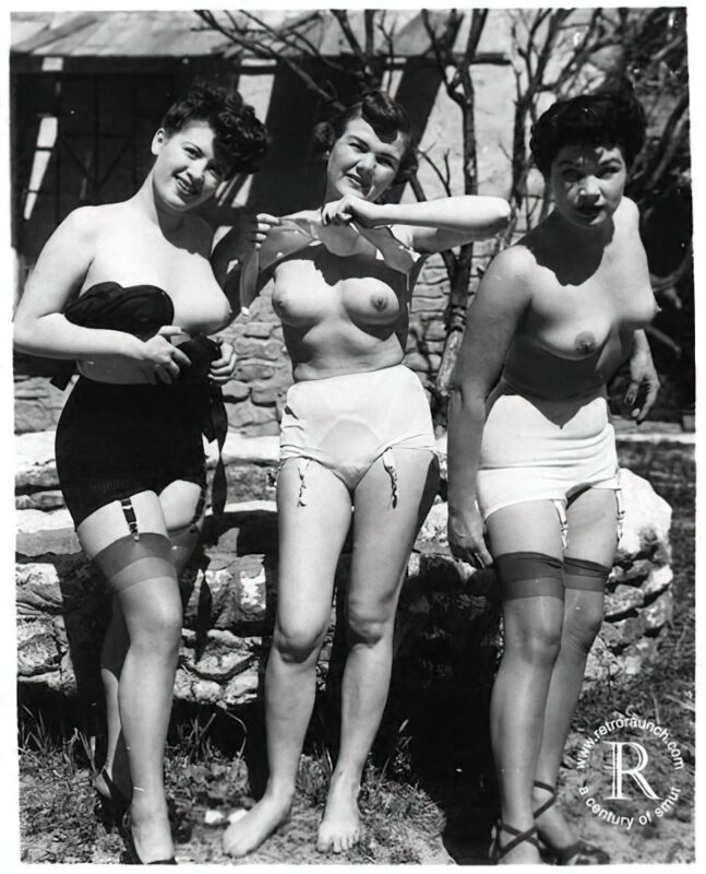 Vintage Women and Girls nude in the 1940's