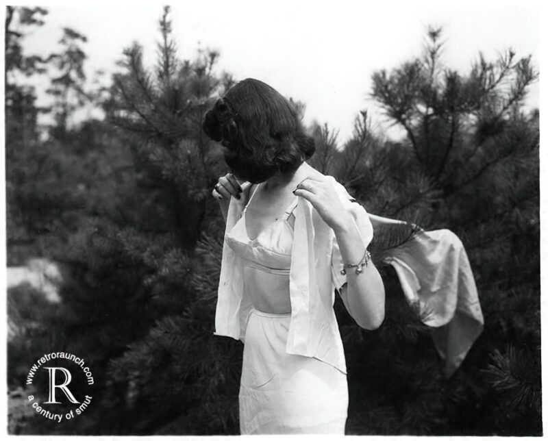 Vintage Women and Girls nude in the 1940's