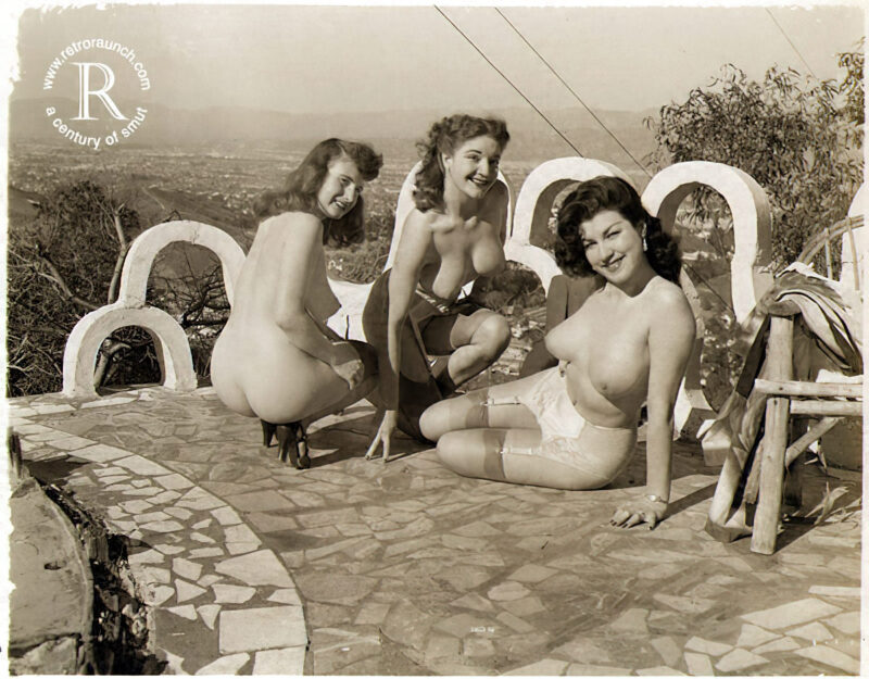 Vintage Women and Girls nude in the 1940's