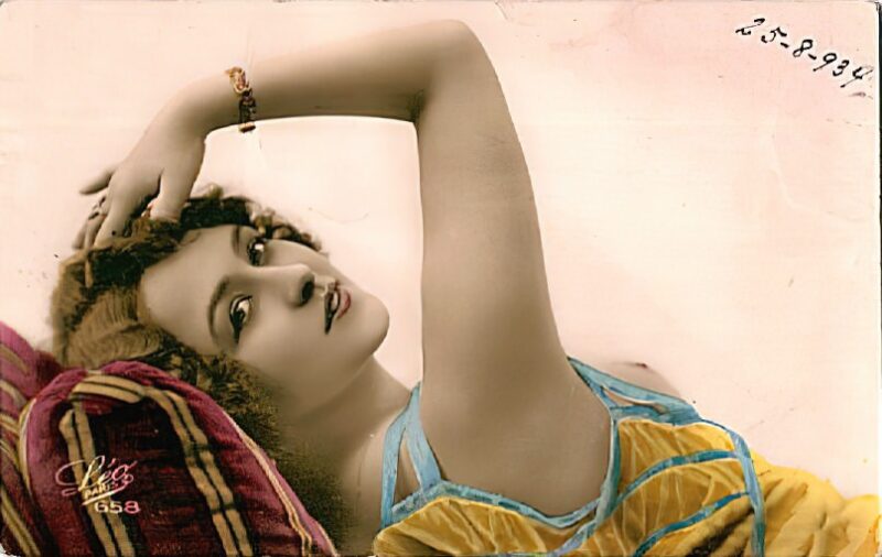 Photo 057 - Color Tint Vintage Nude Men and Women Sepia, Monochrome and Others Photo 057 - Color Tint Vintage Nude Men and Women Sepia, Monochrome and Others