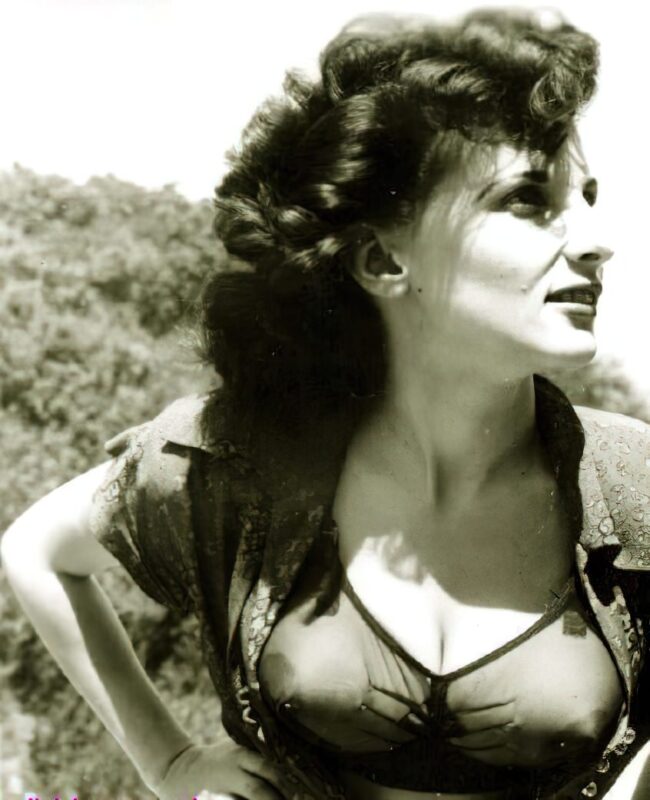Retro Girls naked in the 1960's Vintage Erotica and Photo Image Galleries of Classic Women Nude in the 1960's