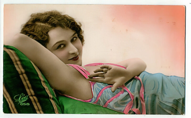 Photo 066 - Color Tint Vintage Nude Men and Women Sepia, Monochrome and Others Photo 066 - Color Tint Vintage Nude Men and Women Sepia, Monochrome and Others