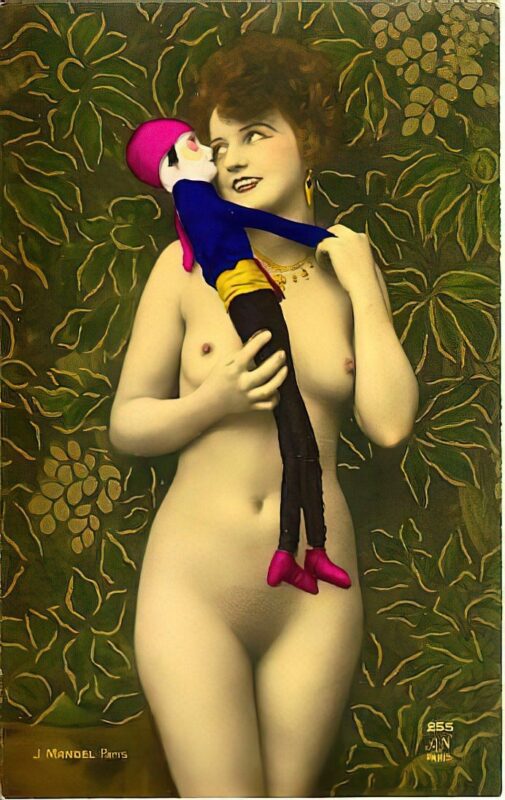 Photo 238 - Color Tint Vintage Nude Men and Women Sepia, Monochrome and Others Photo 238 - Color Tint Vintage Nude Men and Women Sepia, Monochrome and Others