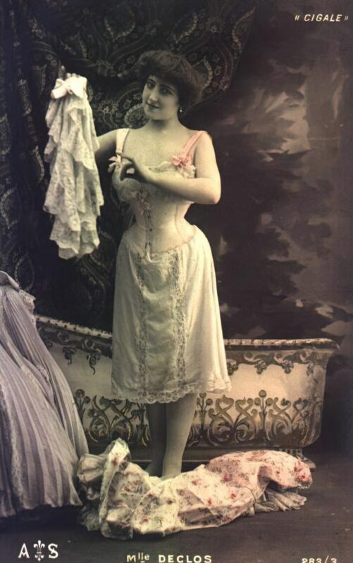 Photo 248 - Color Tint Vintage Nude Men and Women Sepia, Monochrome and Others Photo 248 - Color Tint Vintage Nude Men and Women Sepia, Monochrome and Others