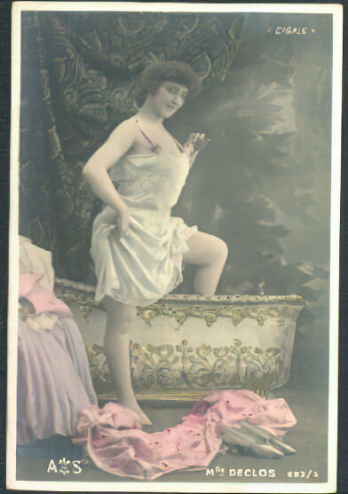 Photo 249 - Color Tint Vintage Nude Men and Women Sepia, Monochrome and Others Photo 249 - Color Tint Vintage Nude Men and Women Sepia, Monochrome and Others