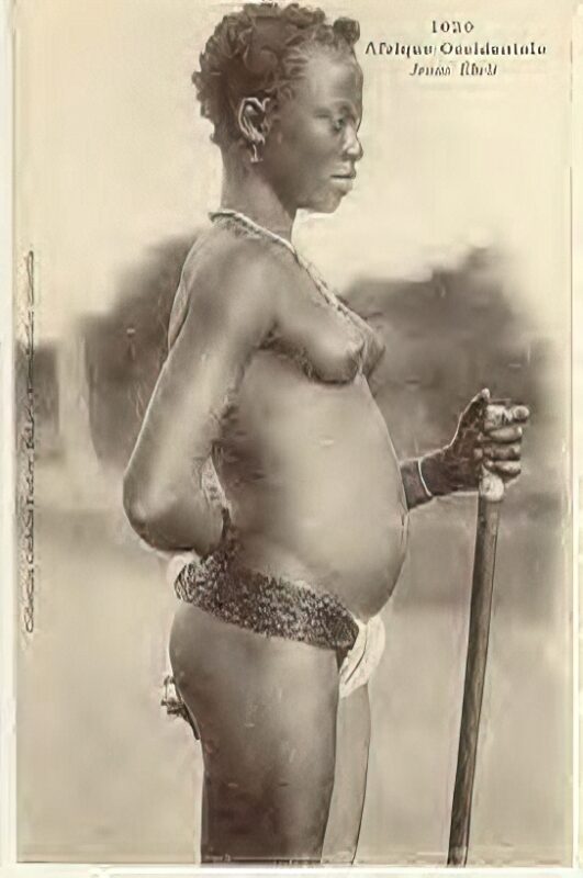 Photo 043 - Ethnic and Indigenous Vintage Nude Men and Women from the YesterYears Photo 043 - Ethnic and Indigenous Vintage Nude Men and Women from the YesterYears
