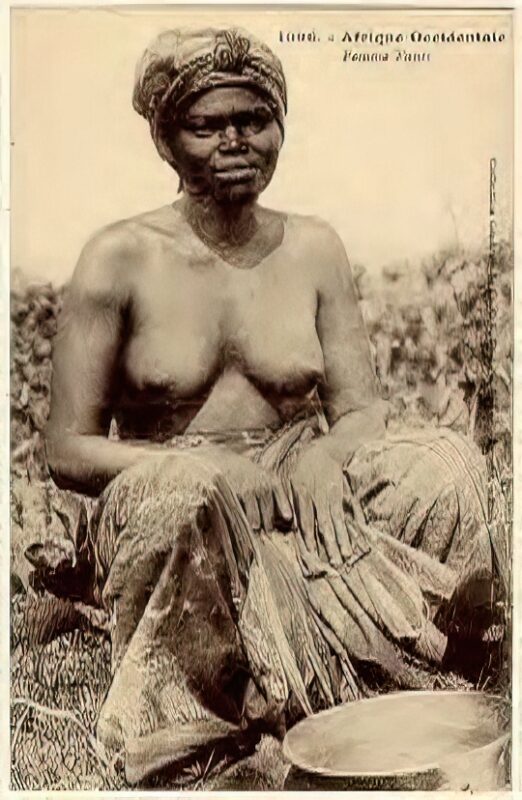 Photo 036 - Ethnic and Indigenous Vintage Nude Men and Women from the YesterYears Photo 036 - Ethnic and Indigenous Vintage Nude Men and Women from the YesterYears