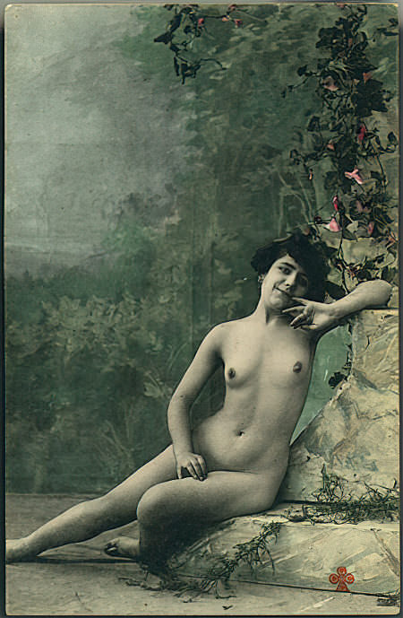 Photo 272 - Color Tint Vintage Nude Men and Women Sepia, Monochrome and Others Photo 272 - Color Tint Vintage Nude Men and Women Sepia, Monochrome and Others