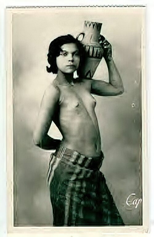 Photo 093 - Ethnic and Indigenous Vintage Nude Men and Women from the YesterYears Photo 093 - Ethnic and Indigenous Vintage Nude Men and Women from the YesterYears