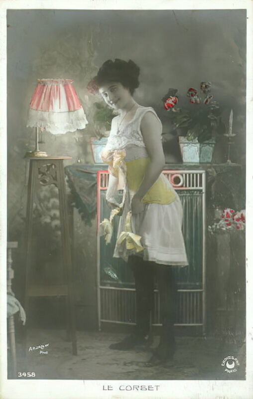 Photo 290 - Color Tint Vintage Nude Men and Women Sepia, Monochrome and Others Photo 290 - Color Tint Vintage Nude Men and Women Sepia, Monochrome and Others