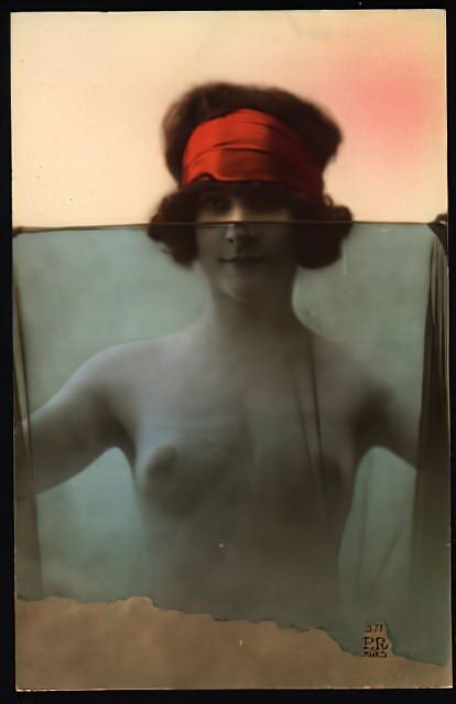 Photo 343 - Color Tint Vintage Nude Men and Women Sepia, Monochrome and Others Photo 343 - Color Tint Vintage Nude Men and Women Sepia, Monochrome and Others