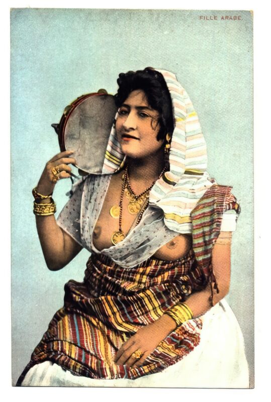 Photo 097 - Ethnic and Indigenous Vintage Nude Men and Women from the YesterYears Photo 097 - Ethnic and Indigenous Vintage Nude Men and Women from the YesterYears