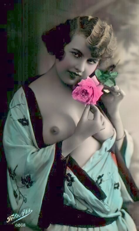 Photo 359 - Color Tint Vintage Nude Men and Women Sepia, Monochrome and Others Photo 359 - Color Tint Vintage Nude Men and Women Sepia, Monochrome and Others