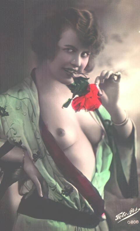 Photo 360 - Color Tint Vintage Nude Men and Women Sepia, Monochrome and Others Photo 360 - Color Tint Vintage Nude Men and Women Sepia, Monochrome and Others