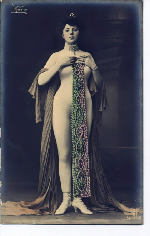 Photo 375 - Color Tint Vintage Nude Men and Women Sepia, Monochrome and Others Photo 375 - Color Tint Vintage Nude Men and Women Sepia, Monochrome and Others