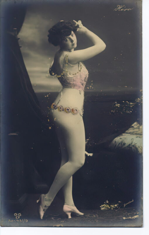 Photo 377 - Color Tint Vintage Nude Men and Women Sepia, Monochrome and Others Photo 377 - Color Tint Vintage Nude Men and Women Sepia, Monochrome and Others