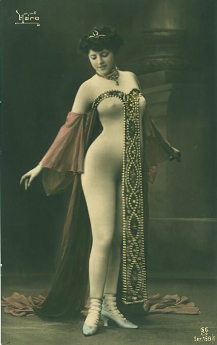 Photo 372 - Color Tint Vintage Nude Men and Women Sepia, Monochrome and Others Photo 372 - Color Tint Vintage Nude Men and Women Sepia, Monochrome and Others