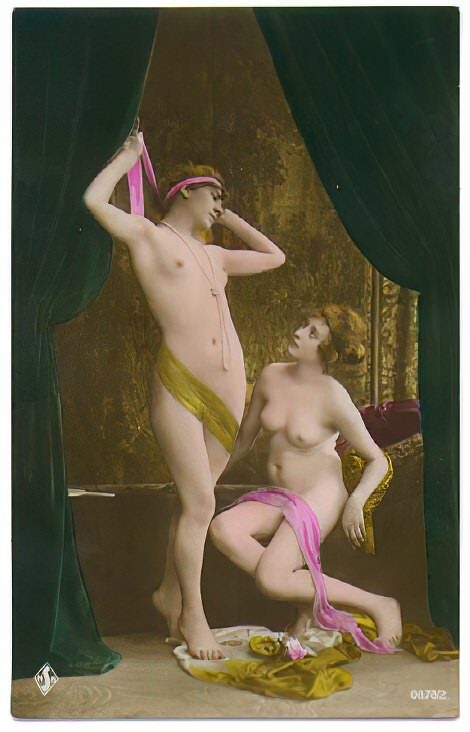 Photo 391 - Color Tint Vintage Nude Men and Women Sepia, Monochrome and Others Photo 391 - Color Tint Vintage Nude Men and Women Sepia, Monochrome and Others
