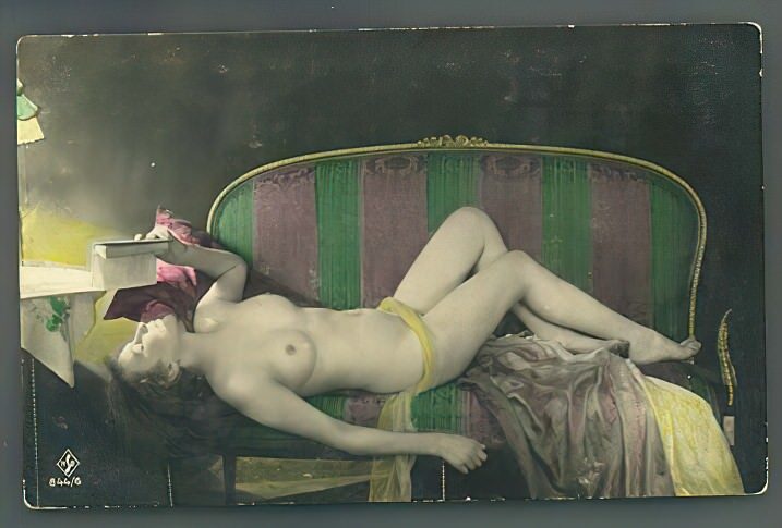 Photo 388 - Color Tint Vintage Nude Men and Women Sepia, Monochrome and Others Photo 388 - Color Tint Vintage Nude Men and Women Sepia, Monochrome and Others