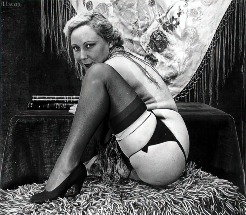 Photo 118 - Vintage Nude Girl Mixed, Upscaled - Volume 3