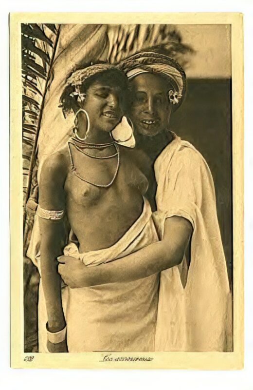 Photo 114 - Ethnic and Indigenous Vintage Nude Men and Women from the YesterYears Photo 114 - Ethnic and Indigenous Vintage Nude Men and Women from the YesterYears