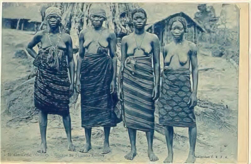 Photo 117 - Ethnic and Indigenous Vintage Nude Men and Women from the YesterYears Photo 117 - Ethnic and Indigenous Vintage Nude Men and Women from the YesterYears