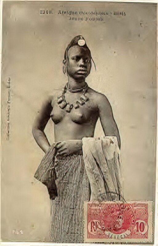 Photo 126 - Ethnic and Indigenous Vintage Nude Men and Women from the YesterYears Photo 126 - Ethnic and Indigenous Vintage Nude Men and Women from the YesterYears