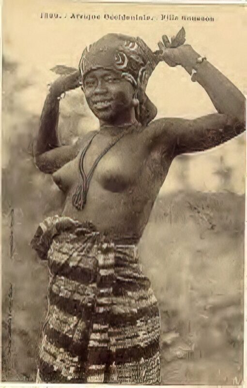 Photo 132 - Ethnic and Indigenous Vintage Nude Men and Women from the YesterYears Photo 132 - Ethnic and Indigenous Vintage Nude Men and Women from the YesterYears