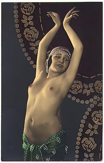 Photo 428 - Color Tint Vintage Nude Men and Women Sepia, Monochrome and Others Photo 428 - Color Tint Vintage Nude Men and Women Sepia, Monochrome and Others