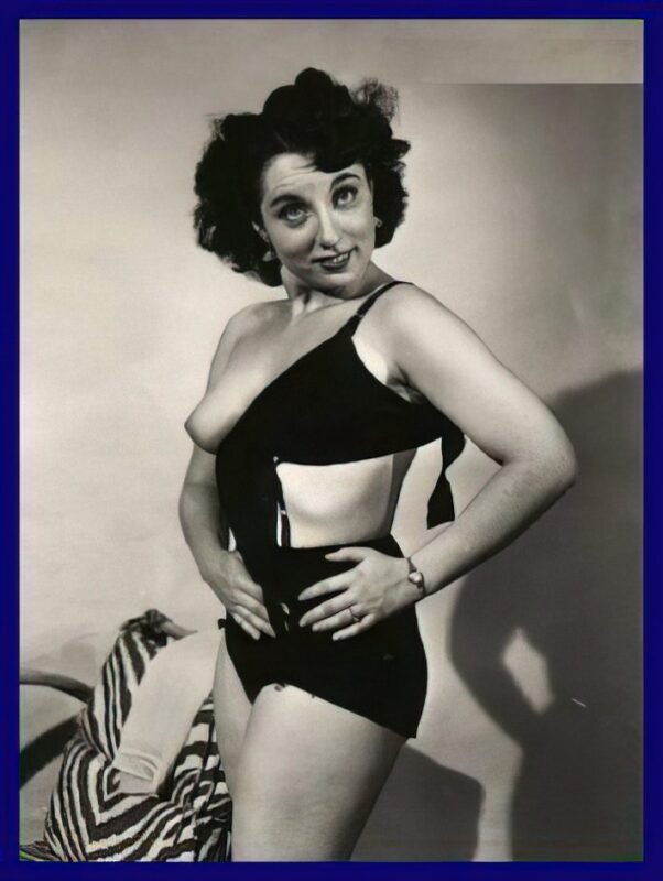 Photo 242 - Vintage Nude Girl Mixed, Upscaled - Volume 3