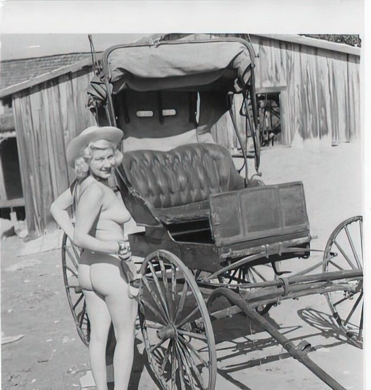 Photo 071 - Vintage Nude Girl Mixed, Upscaled - Volume 4 Photo 071 - Vintage Nude Girl Mixed, Upscaled - Volume 4